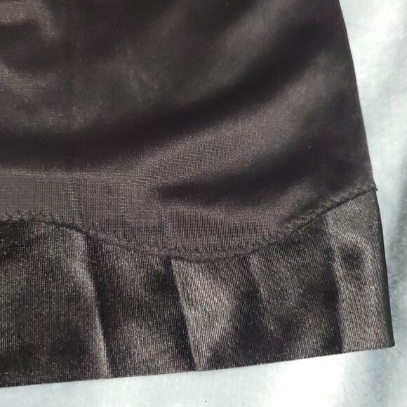 Vintage Half Slip Skirt SHINY BLACK SATIN Nylon Lingerie WOMEN'S MEDIUM - Picture 5 of 7